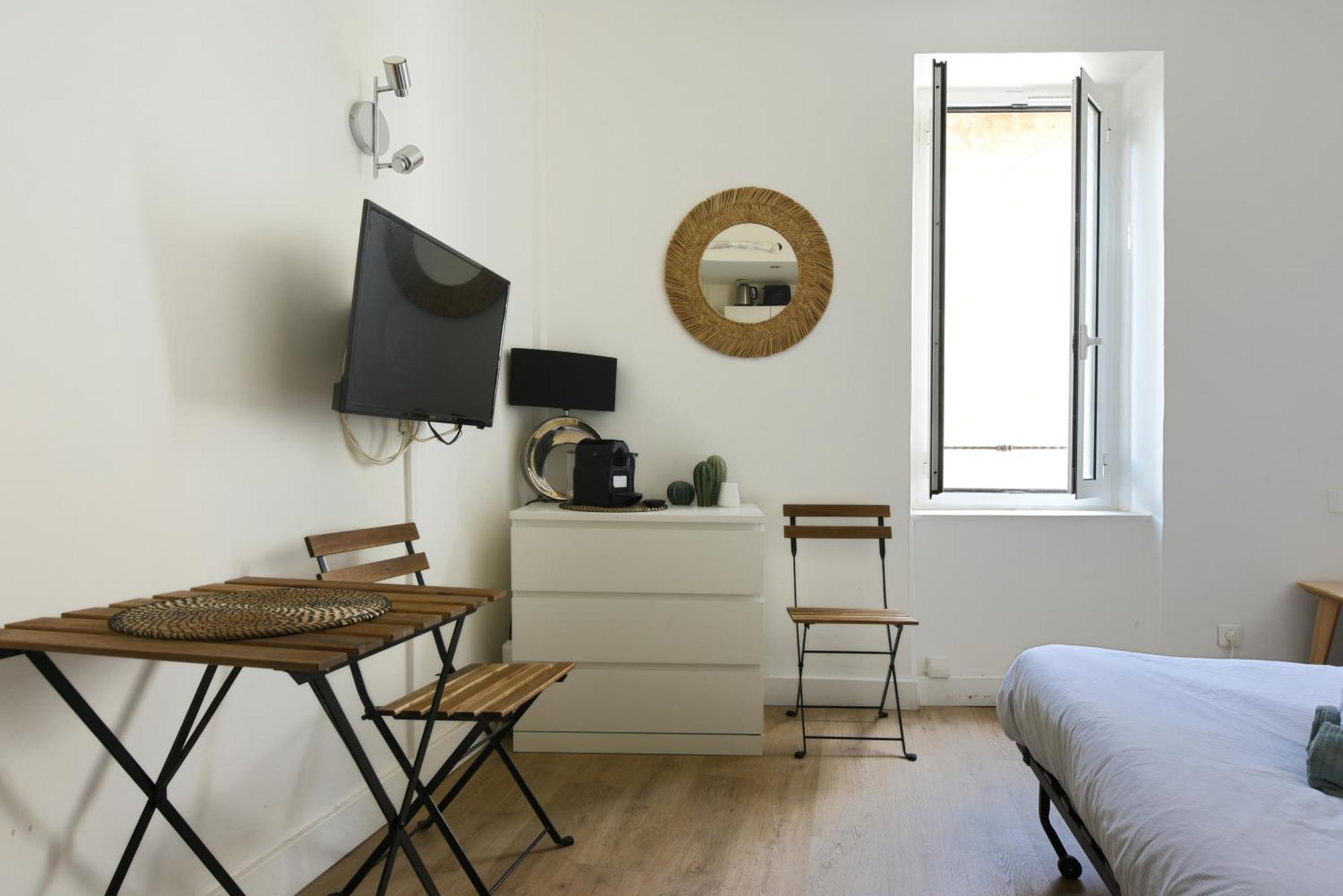 Studio Garrigue La Fare-les-Oliviers Esterno foto